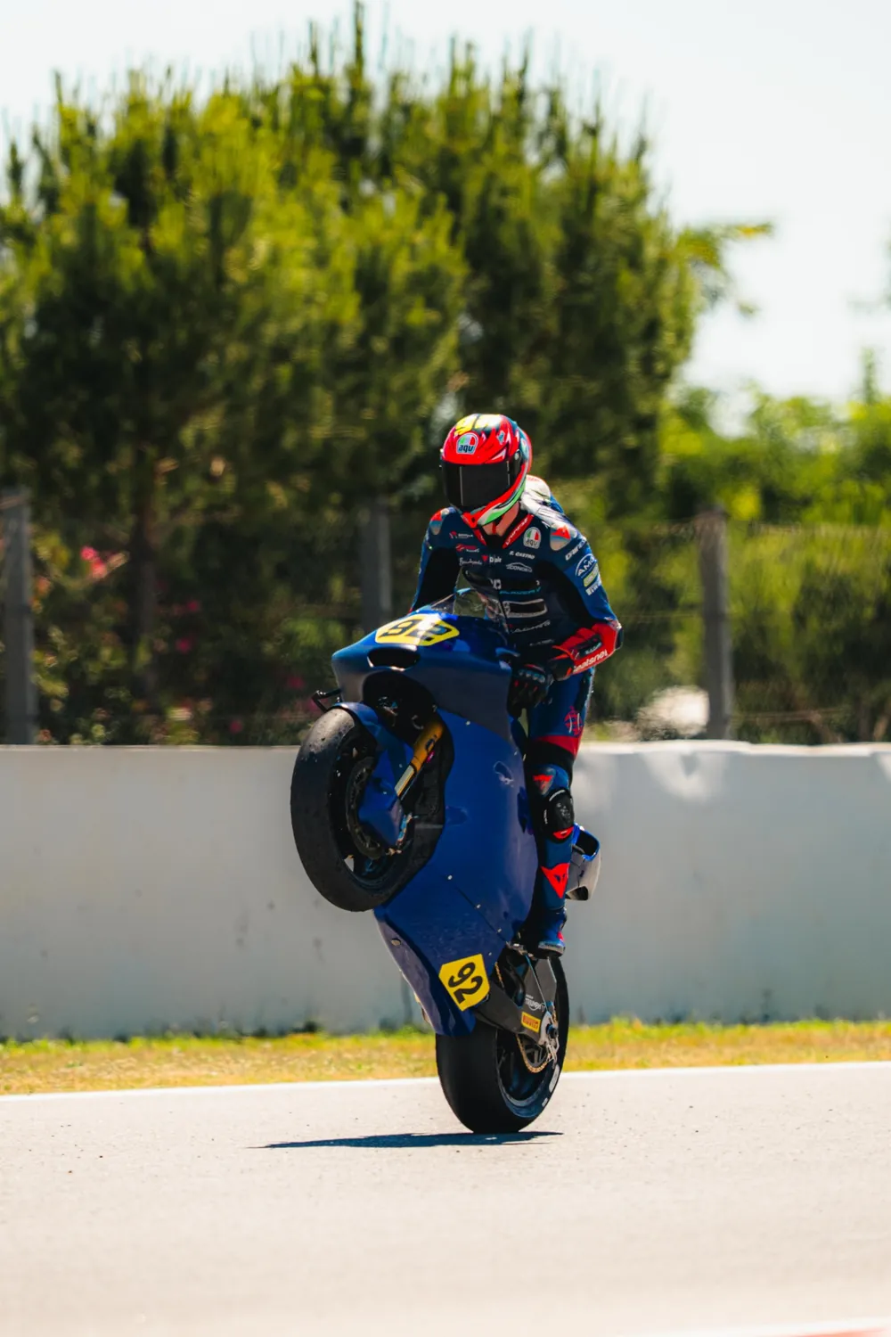 Rossi Moor accelerating on the Moto2 bike